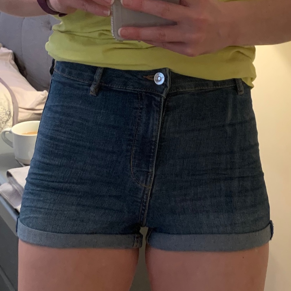 H&M High Waist Shorts - Jean Shorts, size 8, NEW! - Picture 10 of 12